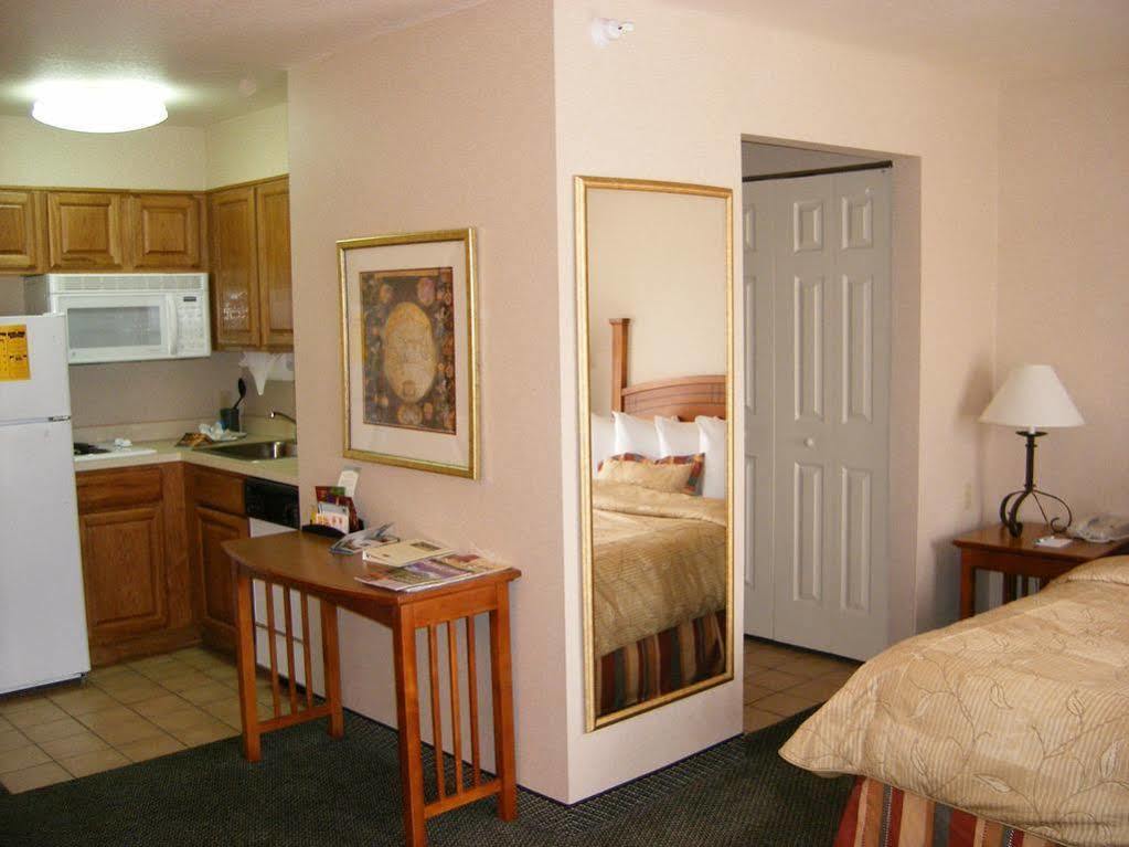 Staybridge Suites Colorado Springs North By Ihg Exterior foto