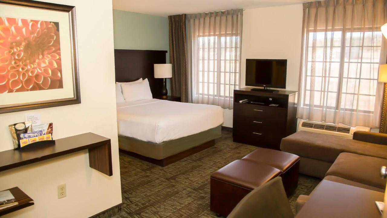 Staybridge Suites Colorado Springs North By Ihg Exterior foto
