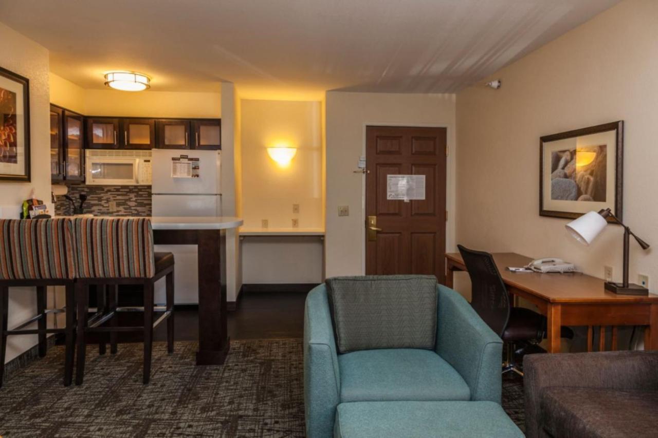 Staybridge Suites Colorado Springs North By Ihg Exterior foto